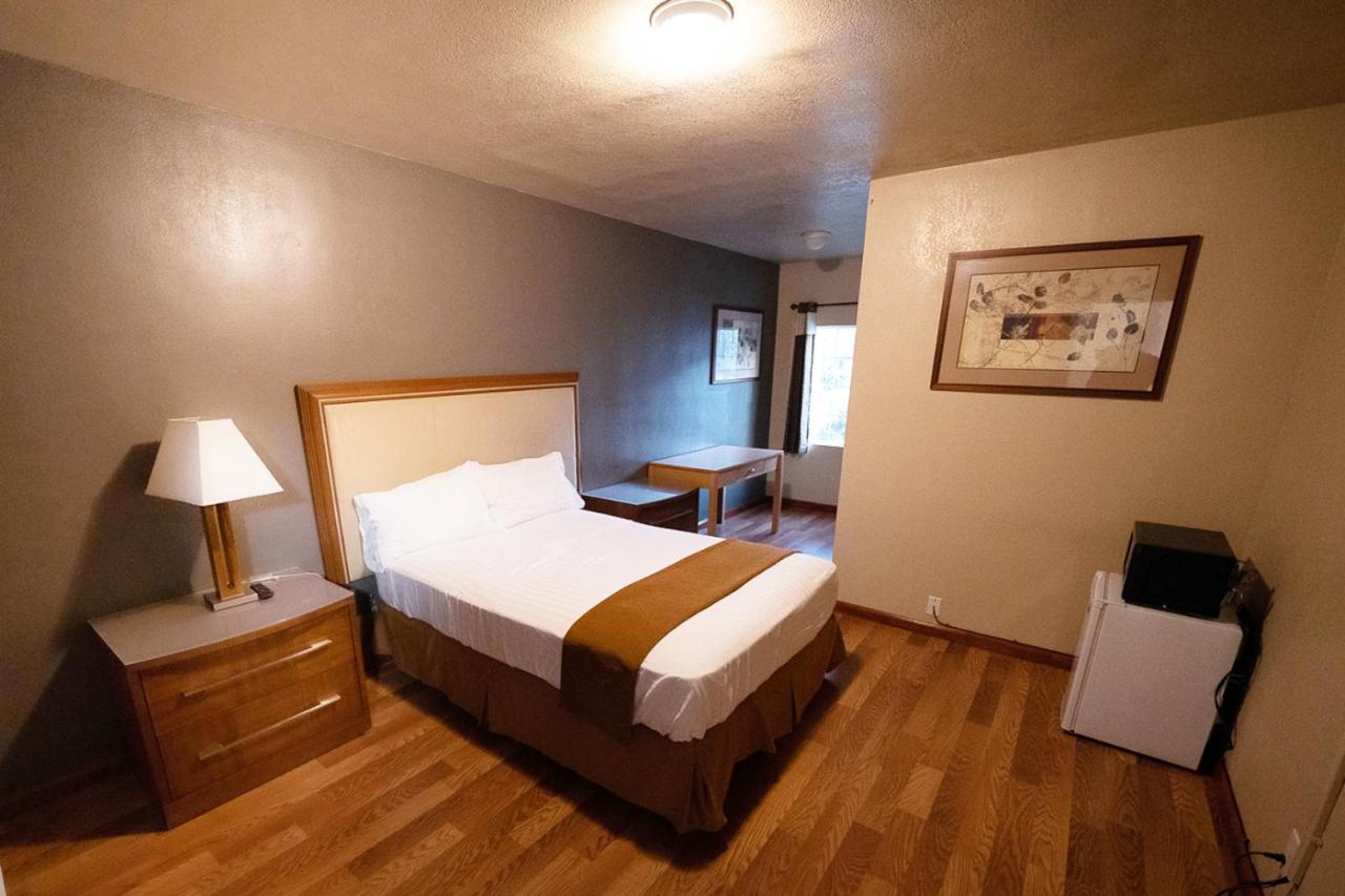 Stay Inn Suite Stockton Exterior foto