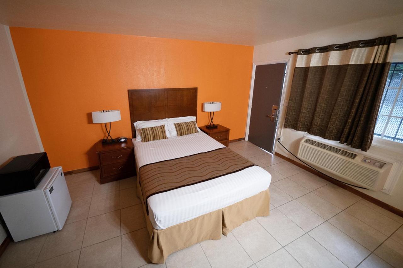 Stay Inn Suite Stockton Exterior foto